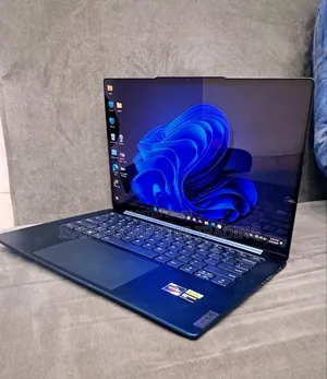 New Laptop Lenovo Legion Pro 7 16GB AMD Ryzen 7 SSD 512GB