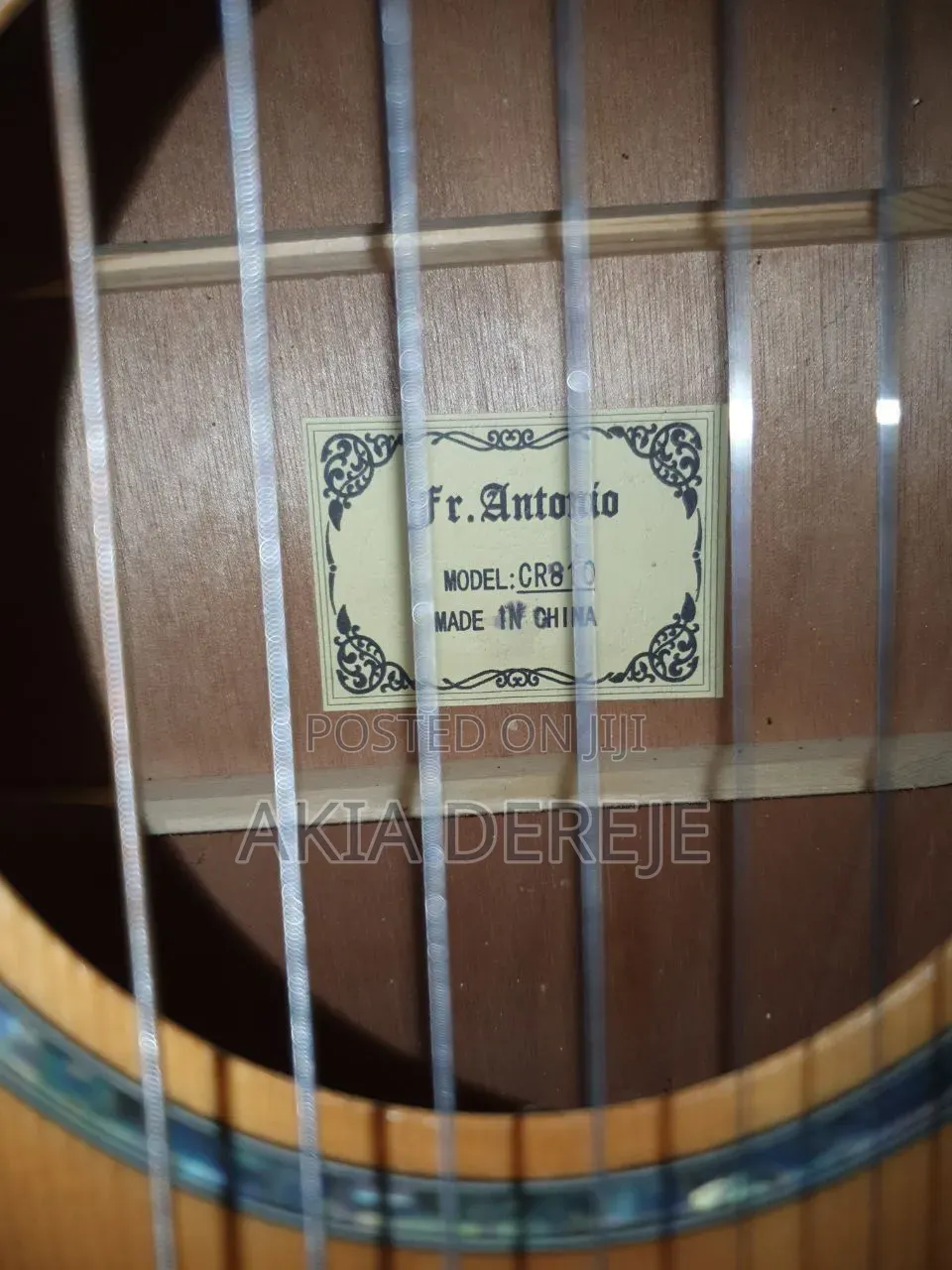 Fr Antonio 810 Guitar