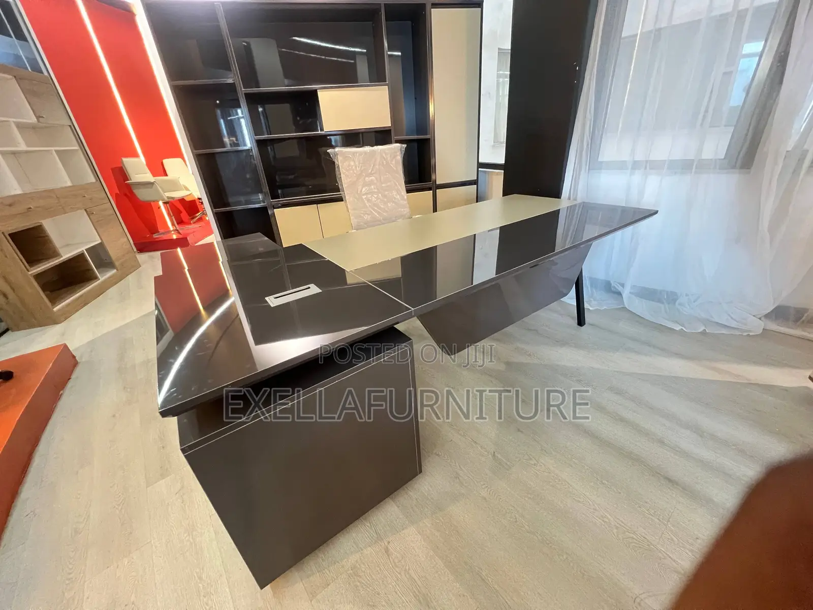 Managerial Table Uv Made | ማናጄሪያል ቴብል