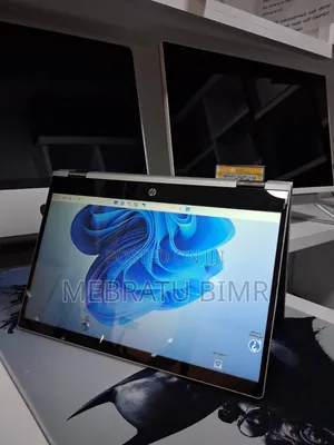New Laptop HP Pavilion 14 8GB Intel Core i3 SSD 256GB