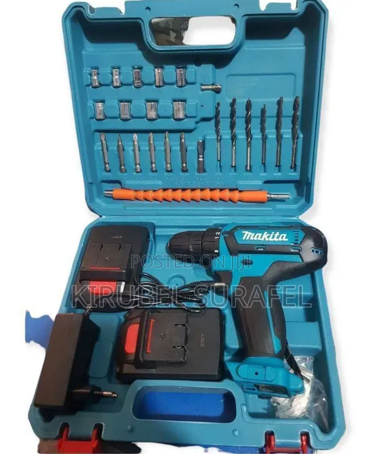Makita Chargable Drill