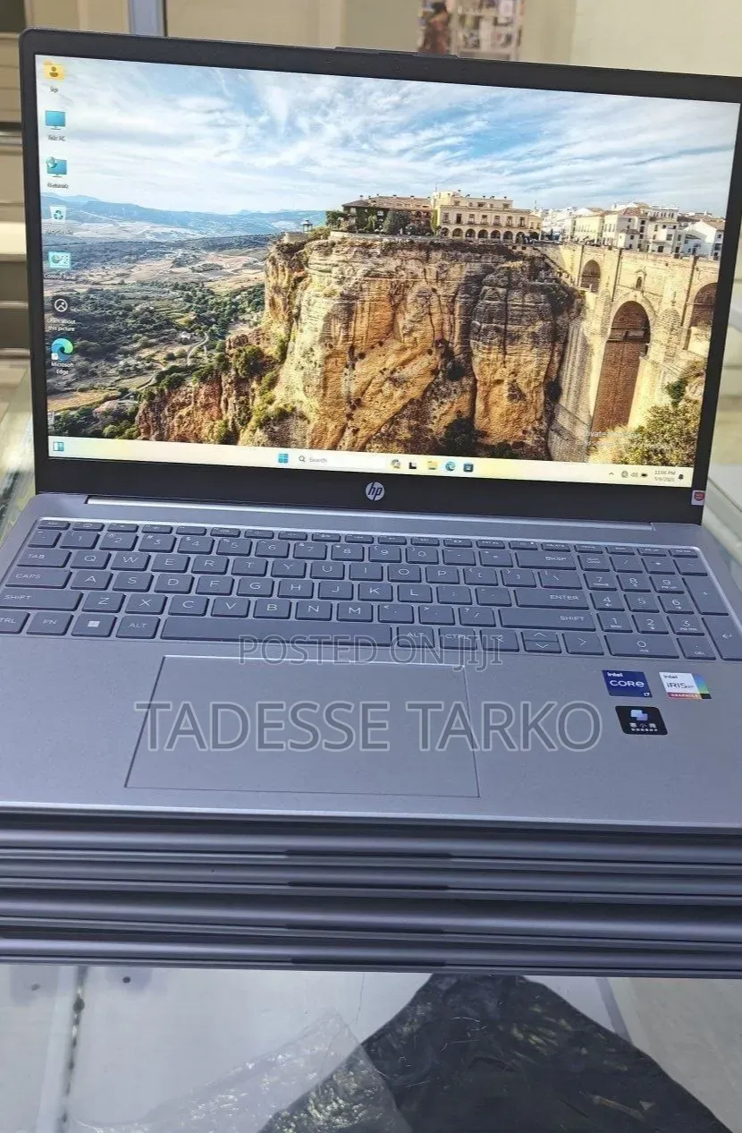 New Laptop HP Stream Notebook 16GB Intel Core i5 SSD 1T