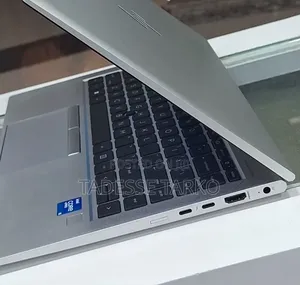 New Laptop HP EliteBook 840 G8 16GB Intel Core i5 SSD 512GB