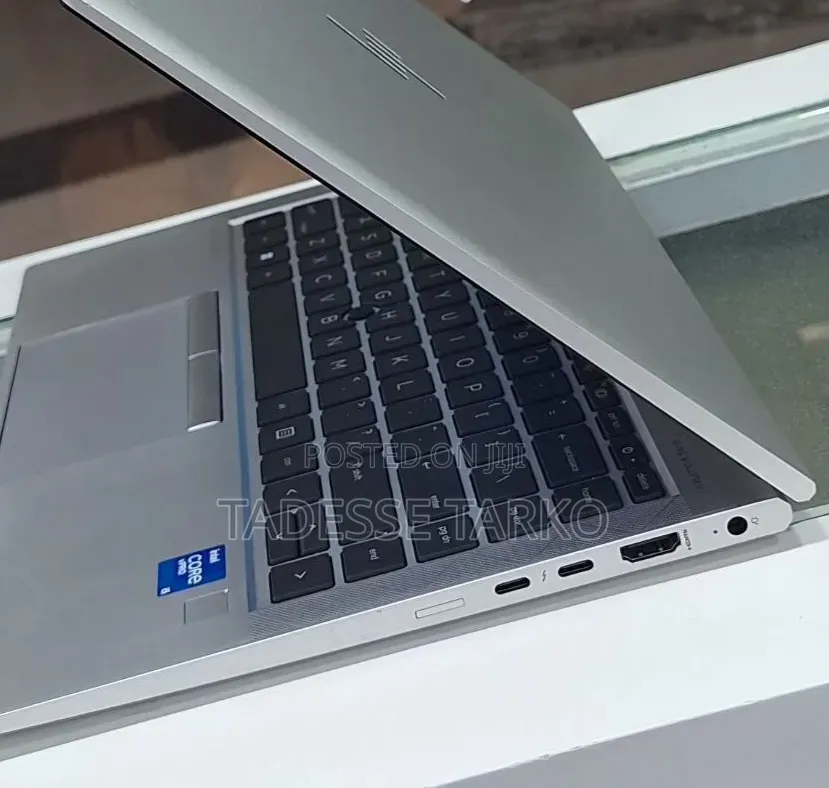 New Laptop HP EliteBook 840 G8 16GB Intel Core i5 SSD 512GB