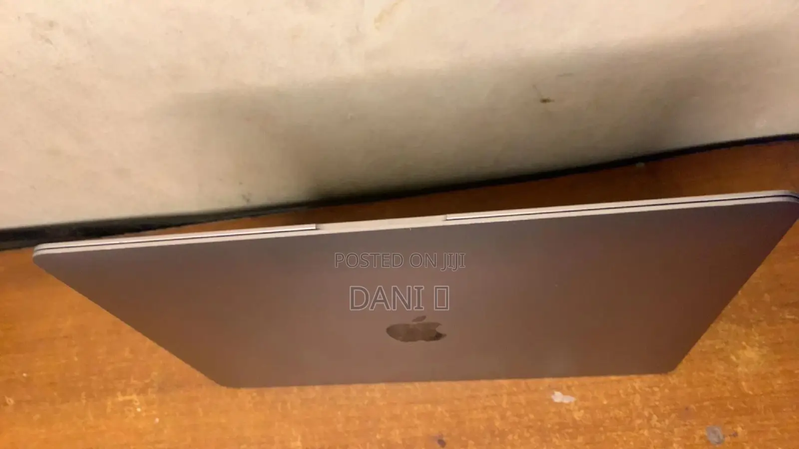 Laptop Apple MacBook Air 2022 M2 8GB Intel Core i5 SSD 256GB
