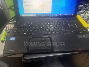 Laptop Toshiba Satellite C850 8GB HDD 500GB
