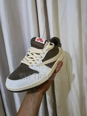 Travis Scot Low1