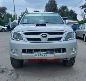 Toyota Hilux 2.5 D-4D 2007 Silver