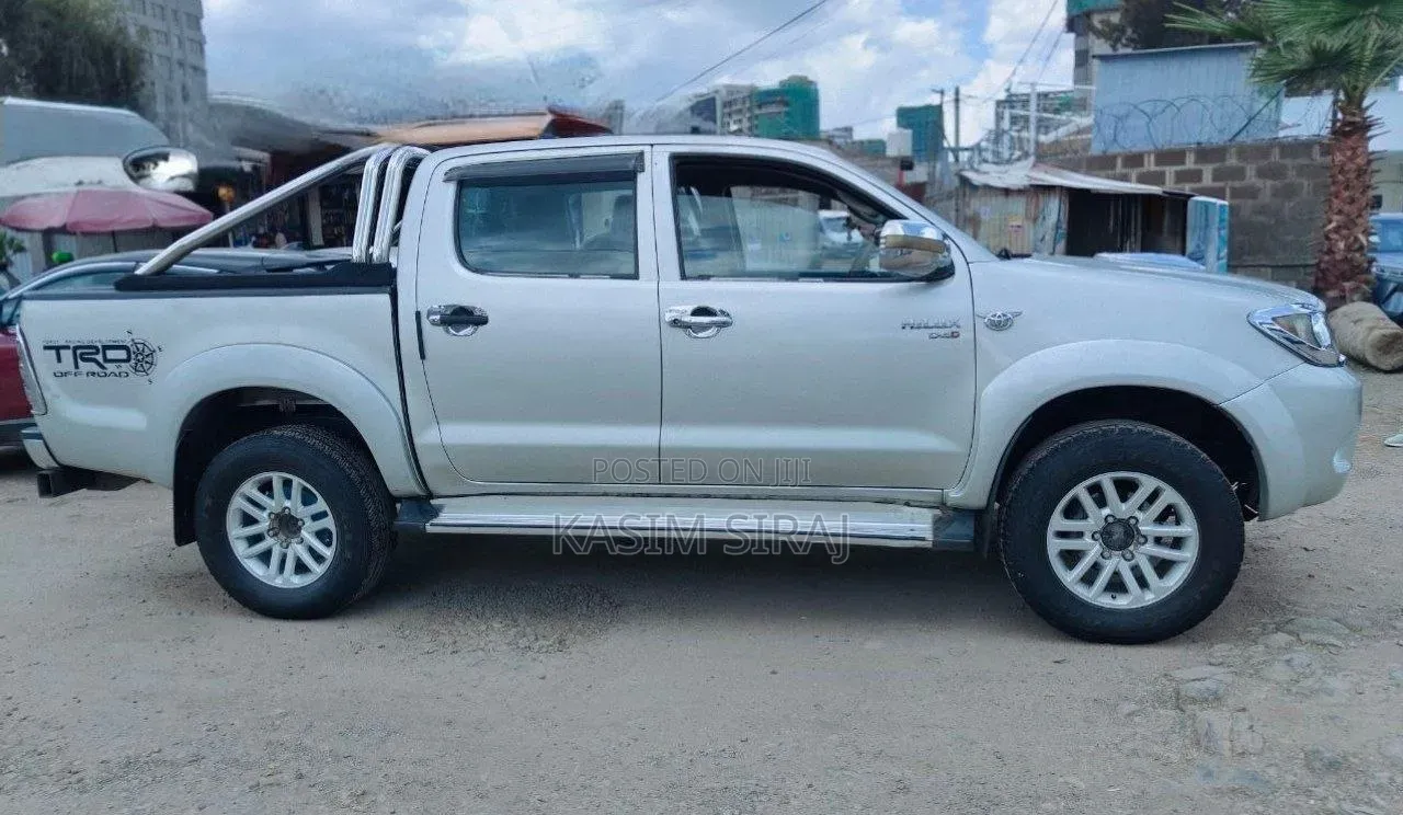 Toyota Hilux 2.5 D-4D 2007 Silver