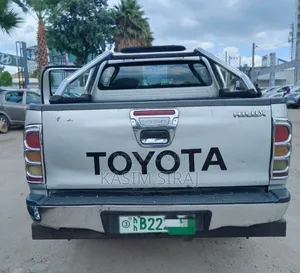 Toyota Hilux 2.5 D-4D 2007 Silver