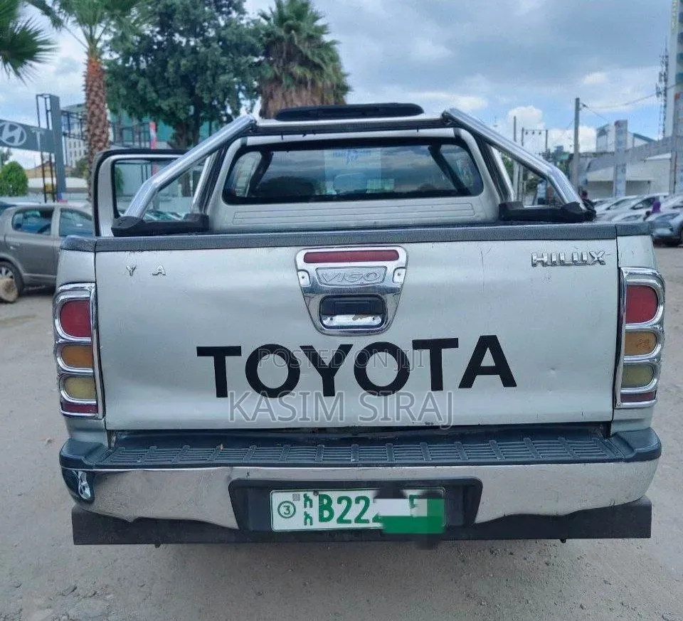 Toyota Hilux 2.5 D-4D 2007 Silver