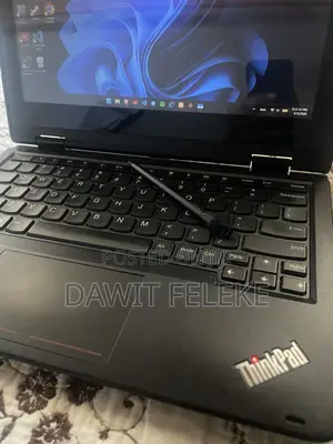 Laptop Lenovo ThinkPad Yoga 4GB Intel Celeron SSD 140GB