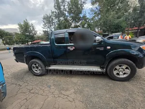 Toyota Hilux 2008 Green