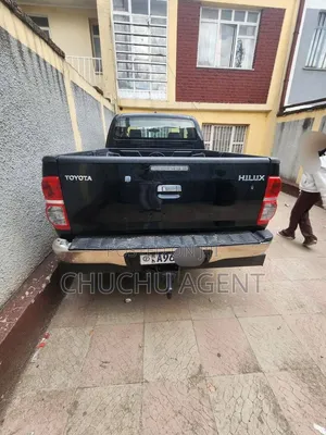Toyota Hilux 2012 Black