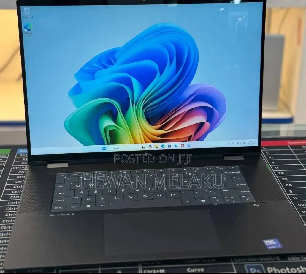 New Laptop HP OmniBook X Flip 14" 16GB Intel Core Ultra 7 SSD 1T