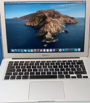 New Laptop Apple MacBook Air 2017 8GB Intel Core i5 SSD 128GB