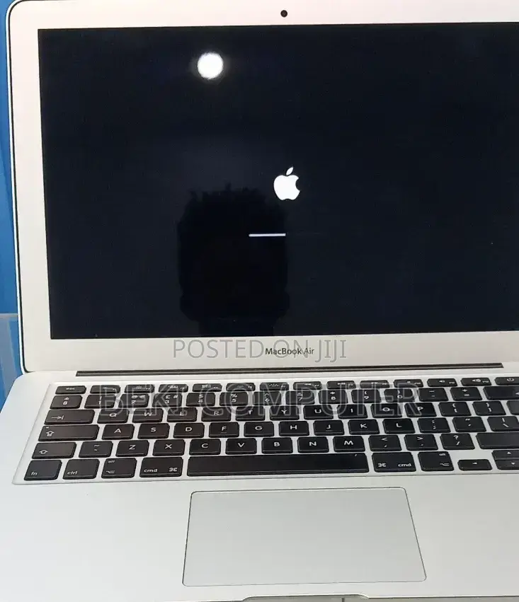 New Laptop Apple MacBook Air 2017 8GB Intel Core i5 SSD 128GB