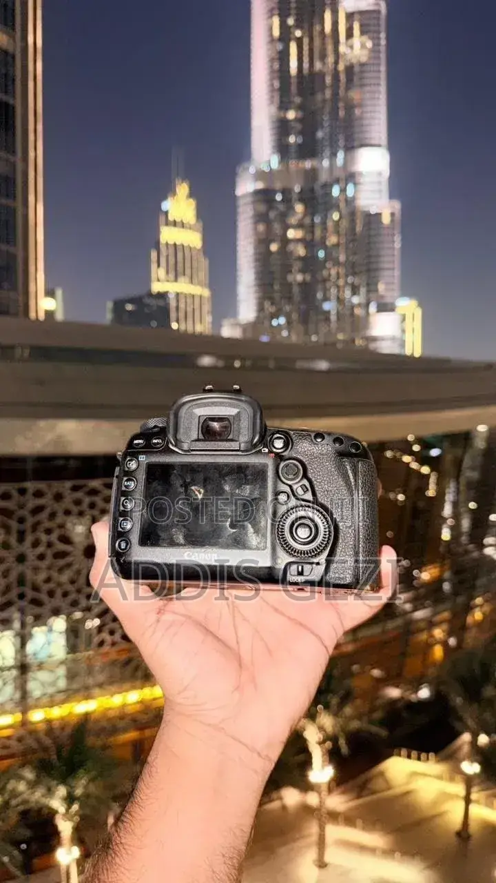 Canon Eos 5d Mark Iv DSLR
