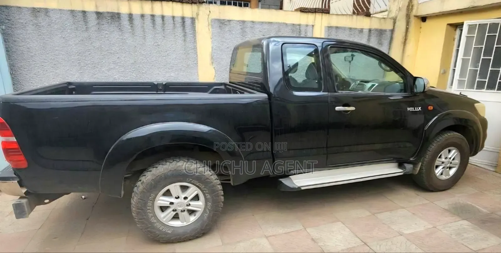 Toyota Hilux 2012 Black