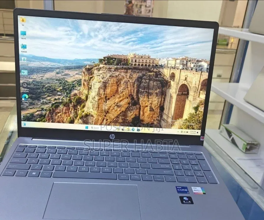 New Laptop HP Stream Notebook 16GB Intel Core i5 SSD 1T