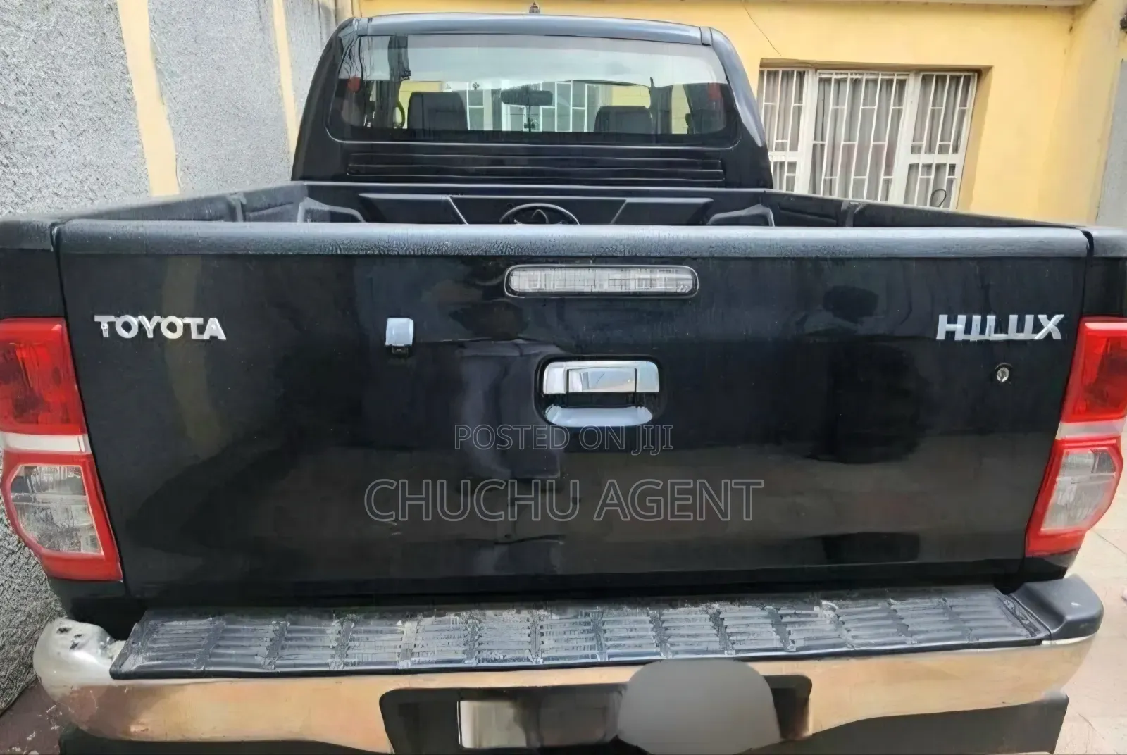 Toyota Hilux 2012 Black
