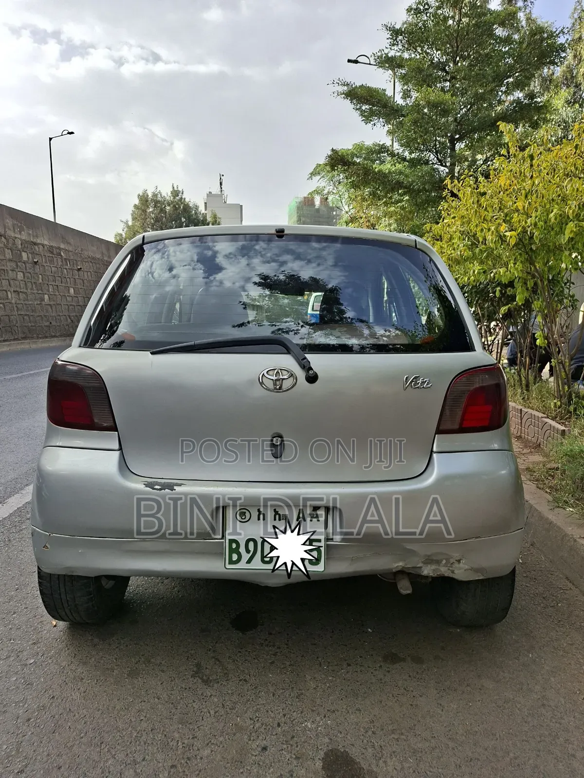 Toyota Vitz 1.0 FWD 3dr 2001 Silver