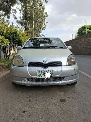 Toyota Vitz 1.0 FWD 3dr 2001 Silver