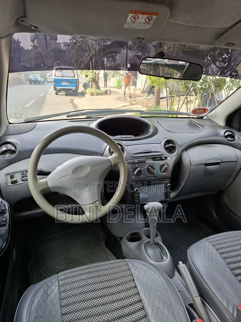 Toyota Vitz 1.0 FWD 3dr 2001 Silver