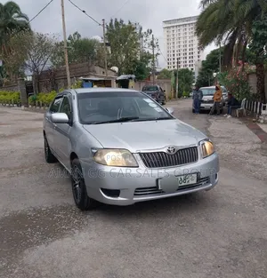 Toyota Corolla 2004 Silver