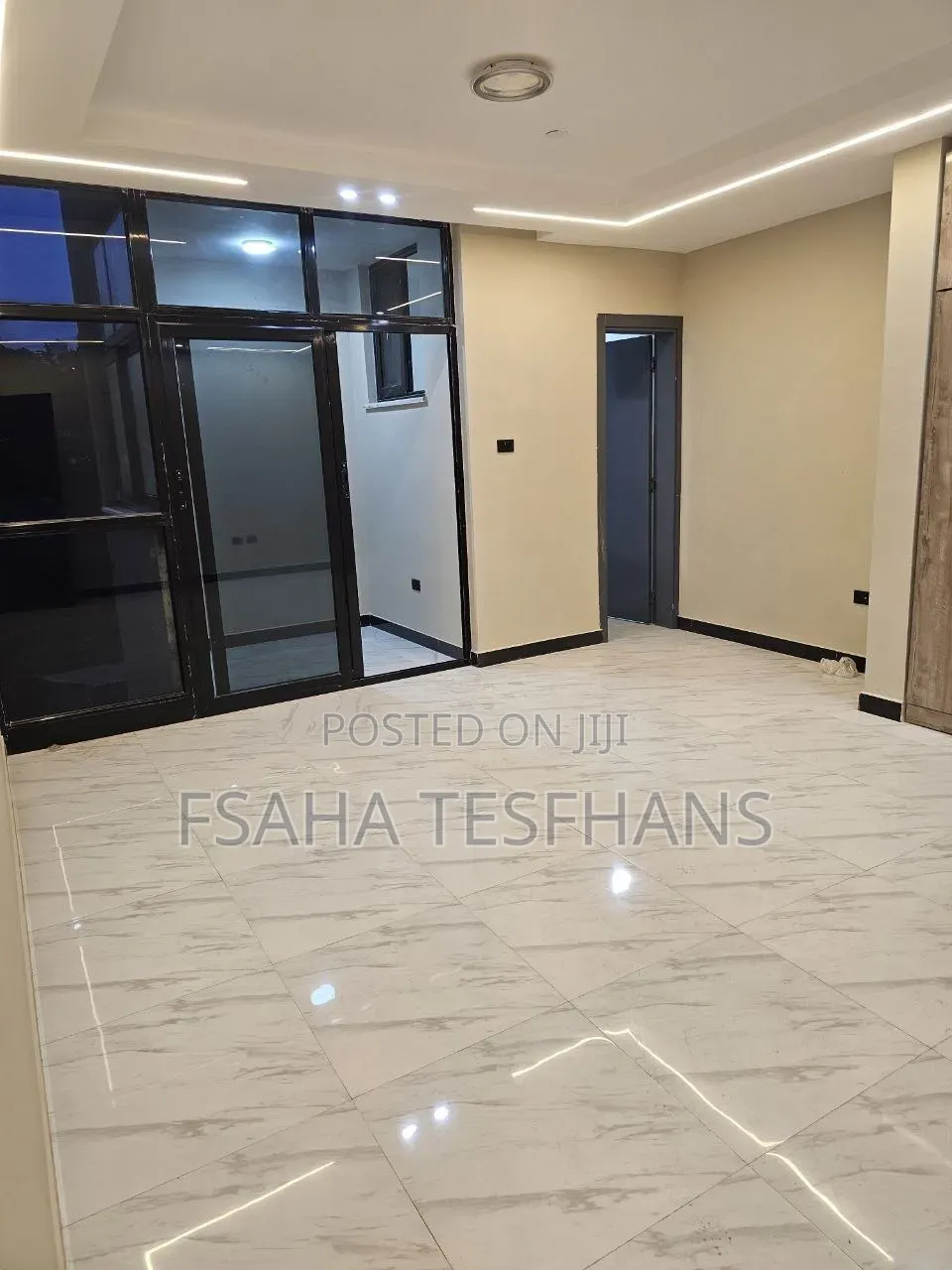 4bdrm House in Villa House, Bole for rent