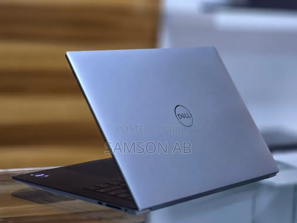 New Laptop Dell 16GB Intel Core i9 SSD 512GB