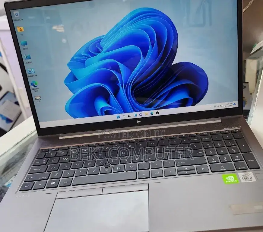 New Laptop HP ZBook 14 16GB Intel Core i7 SSD 512GB