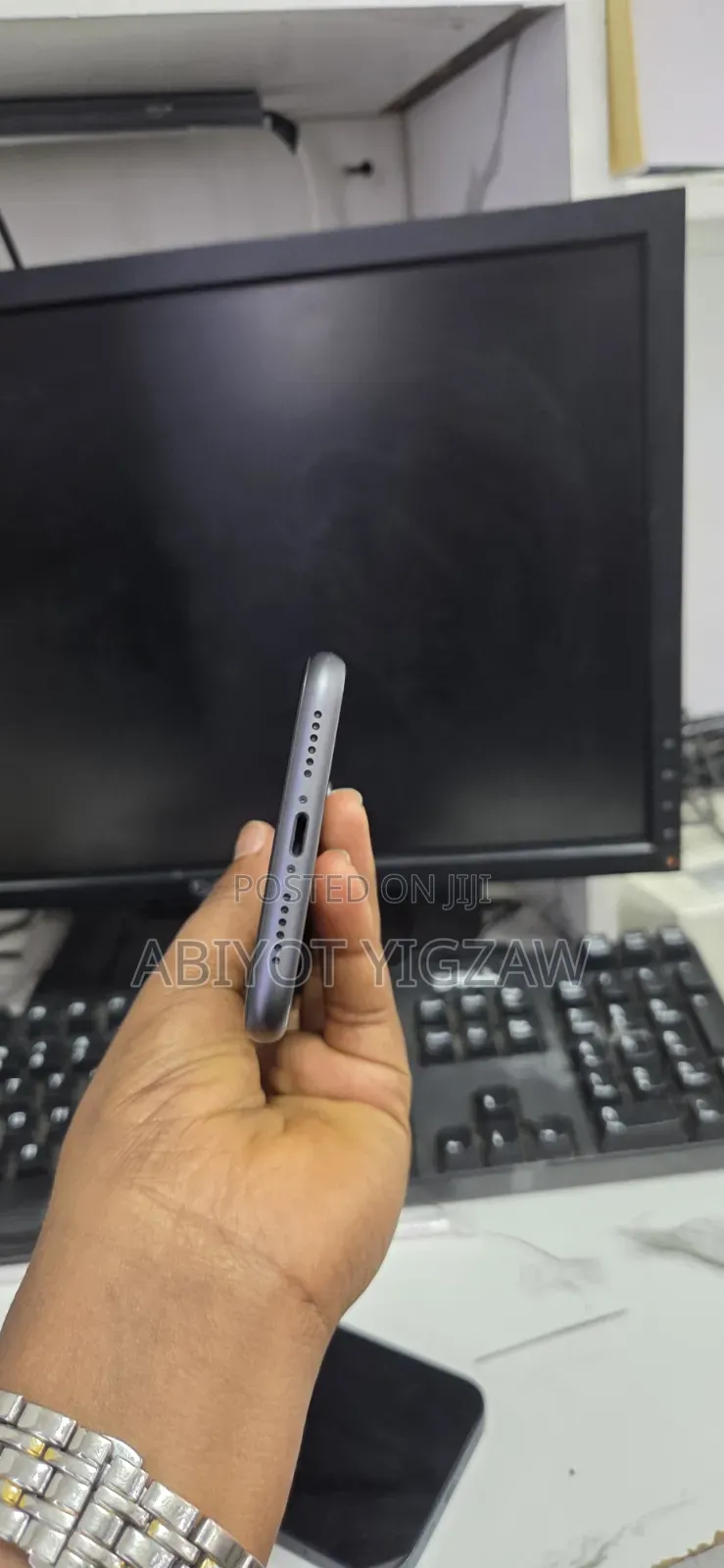 Apple iPhone 11 64 GB Black