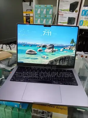 Laptop Apple MacBook 16GB Apple M1 Pro SSD 512GB