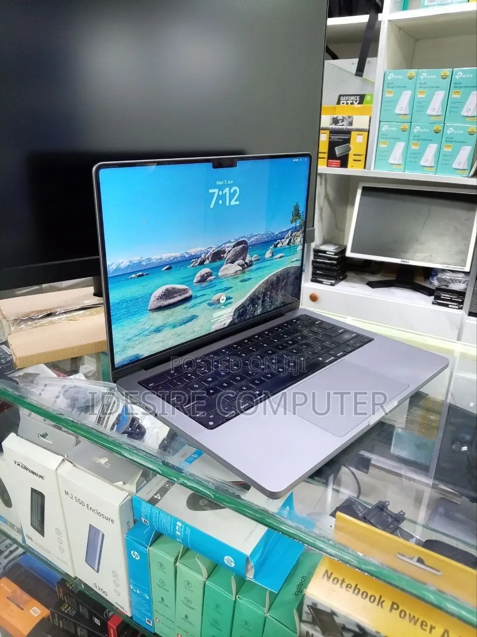 Laptop Apple MacBook 16GB Apple M1 Pro SSD 512GB