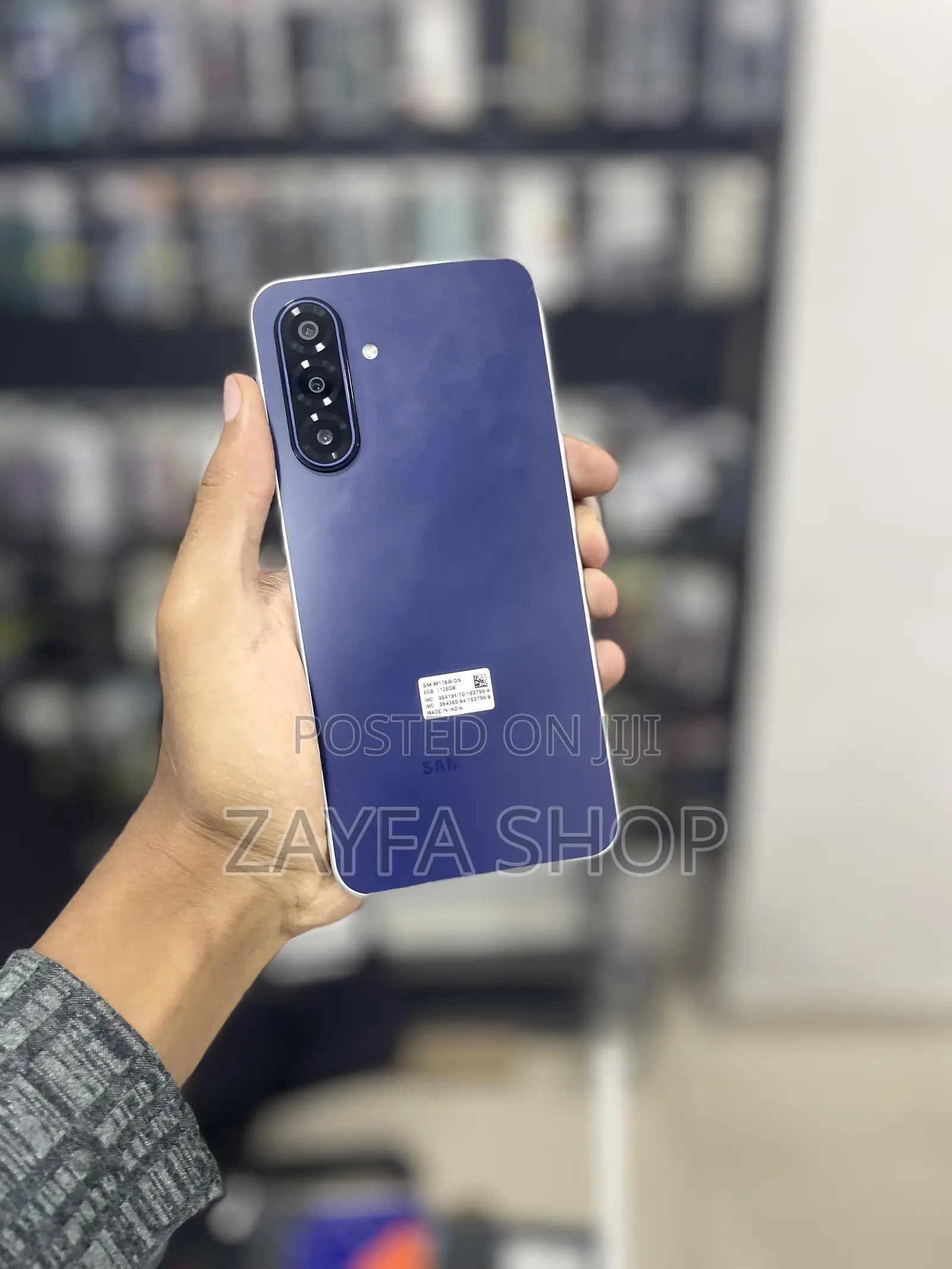 New Samsung Galaxy M17 5G 128 GB Purple