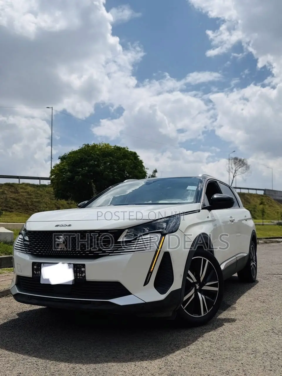 Peugeot 5008 2021 White