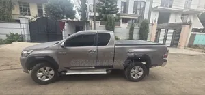 Toyota Hilux 2019 Gray