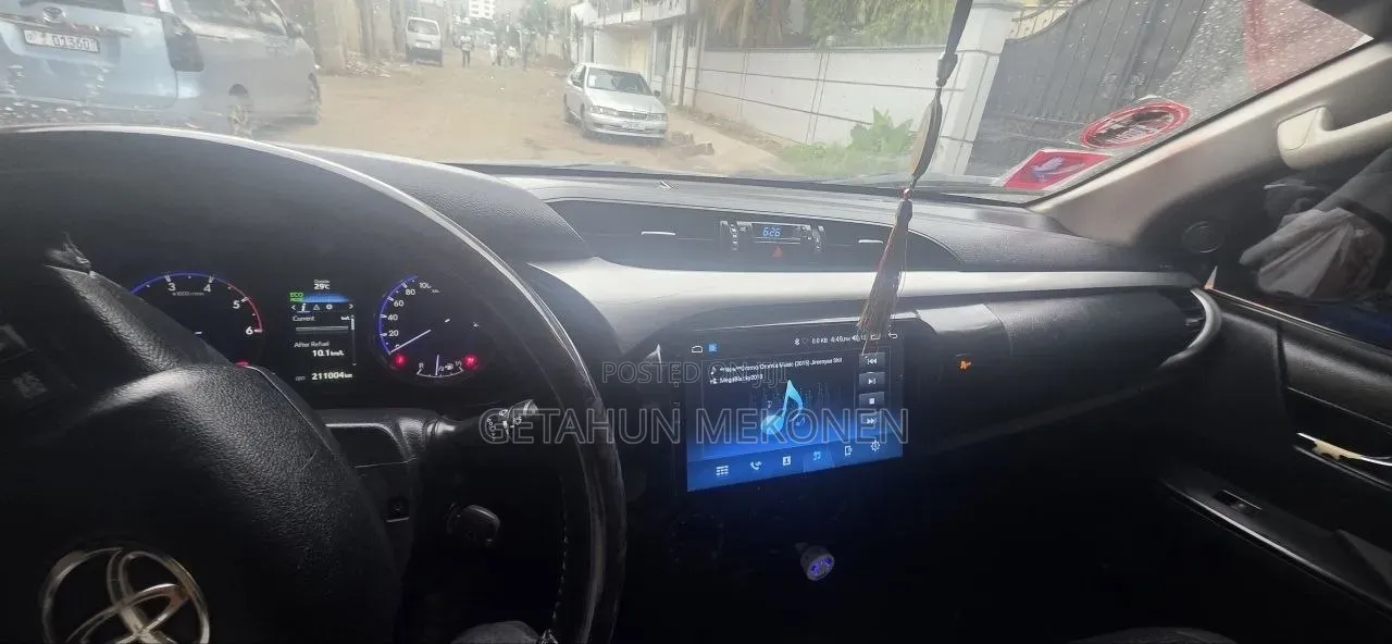 Toyota Hilux 2019 Gray