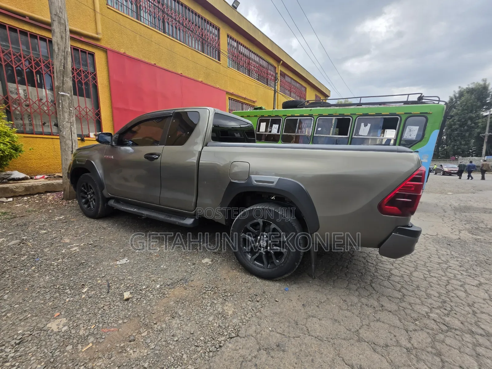 Toyota Hilux 2022 Gray