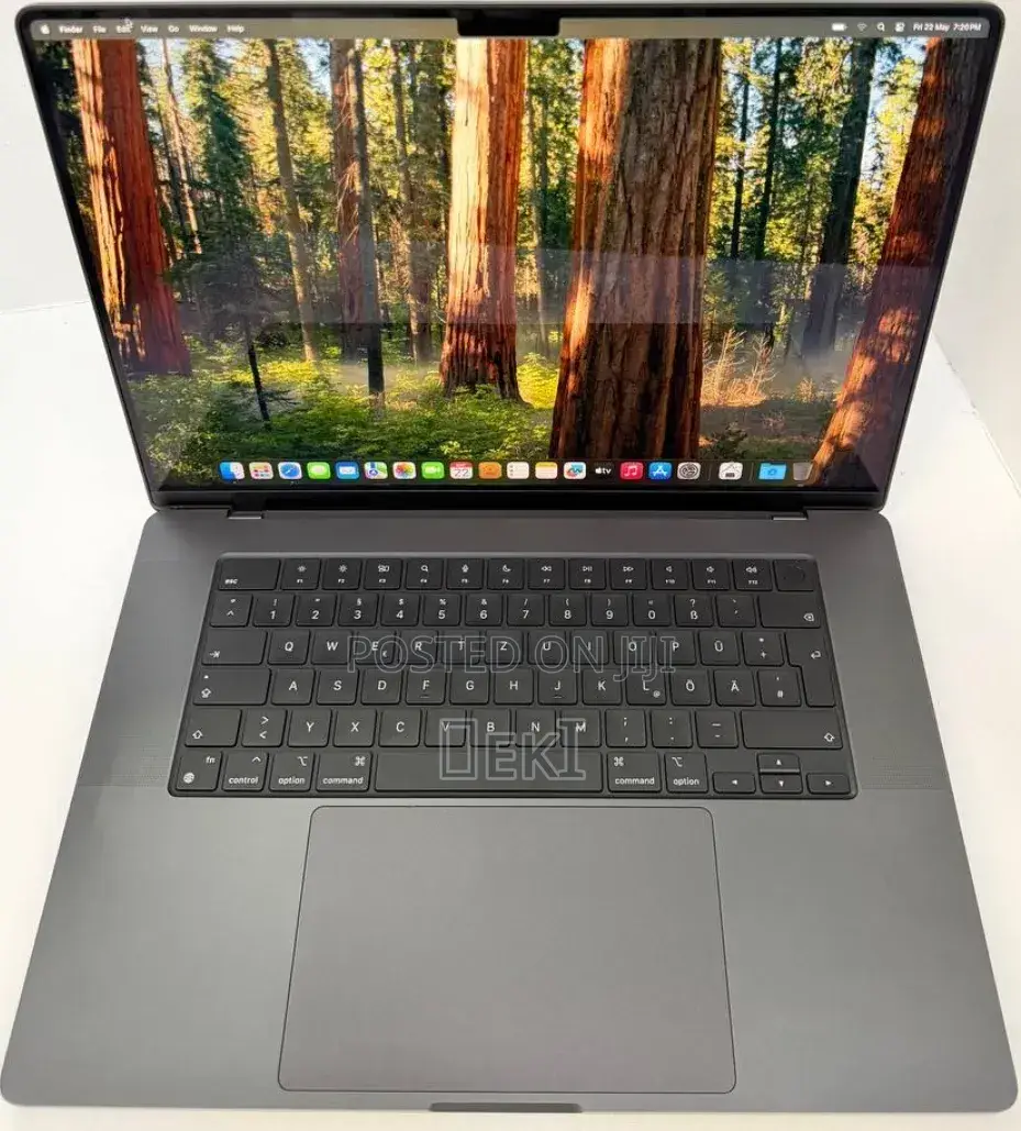 New Laptop Apple MacBook Pro 2024 M3 18GB Apple M3 Pro SSD 512GB