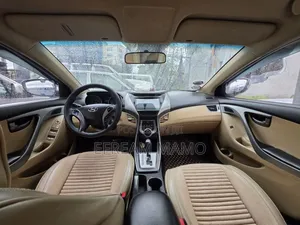 Hyundai Elantra 2014 Silver