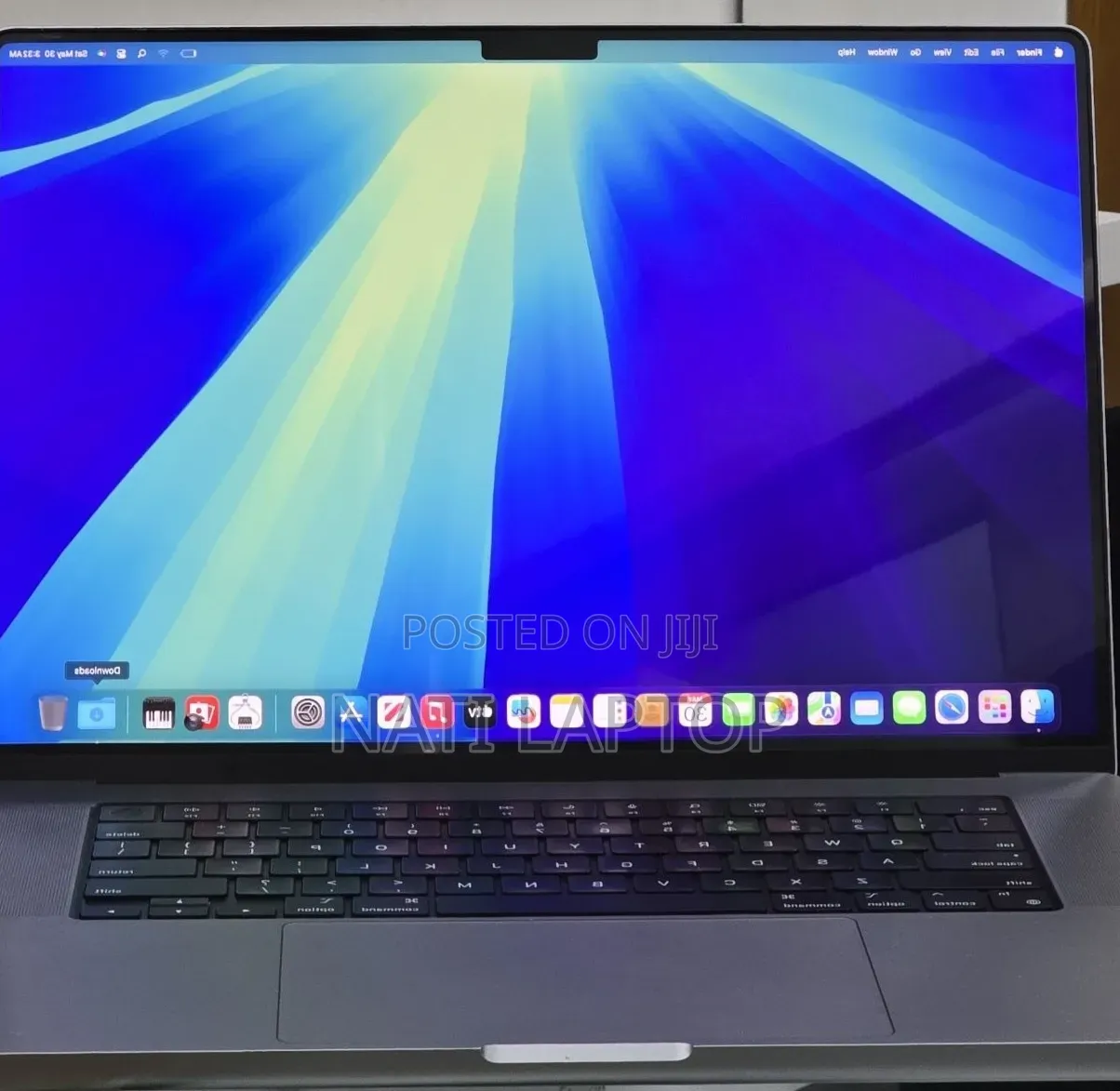 New Laptop Apple MacBook Pro 2020 M1 32GB Apple M1 Max SSD 1T