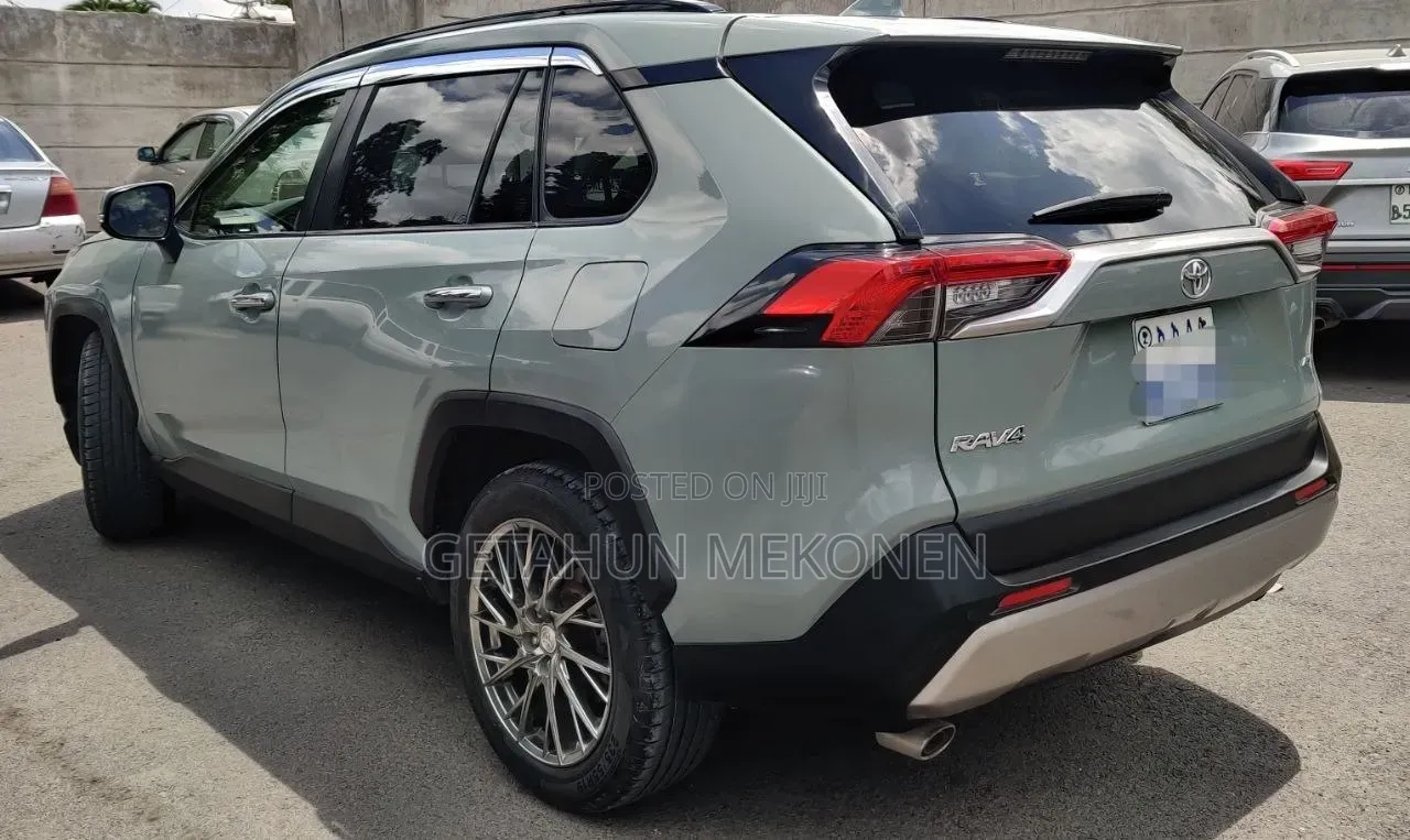 Toyota RAV4 2020 Teal
