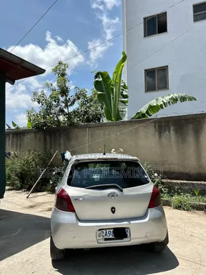 Toyota Yaris 1.0 C 2005 Silver