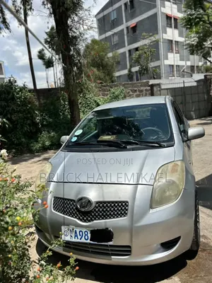 Toyota Yaris 1.0 C 2005 Silver