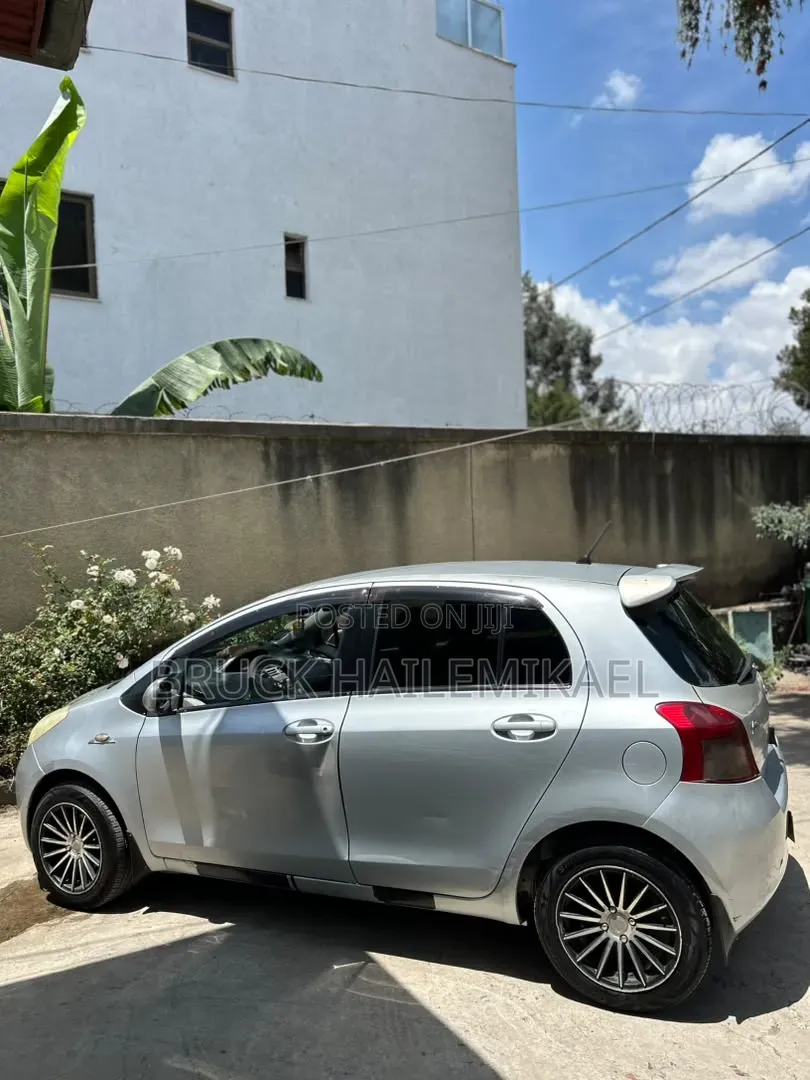 Toyota Yaris 1.0 C 2005 Silver