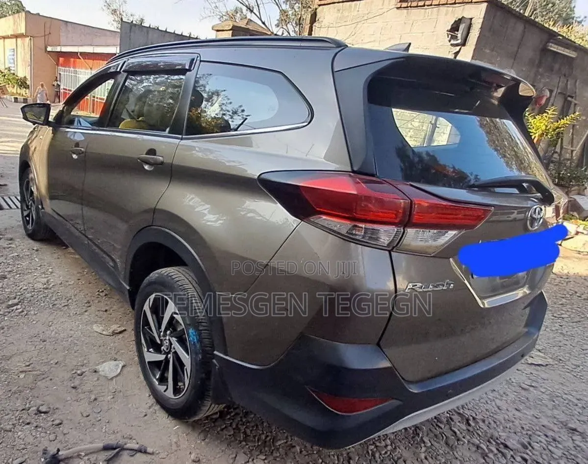 Toyota Rush 2021 Gray