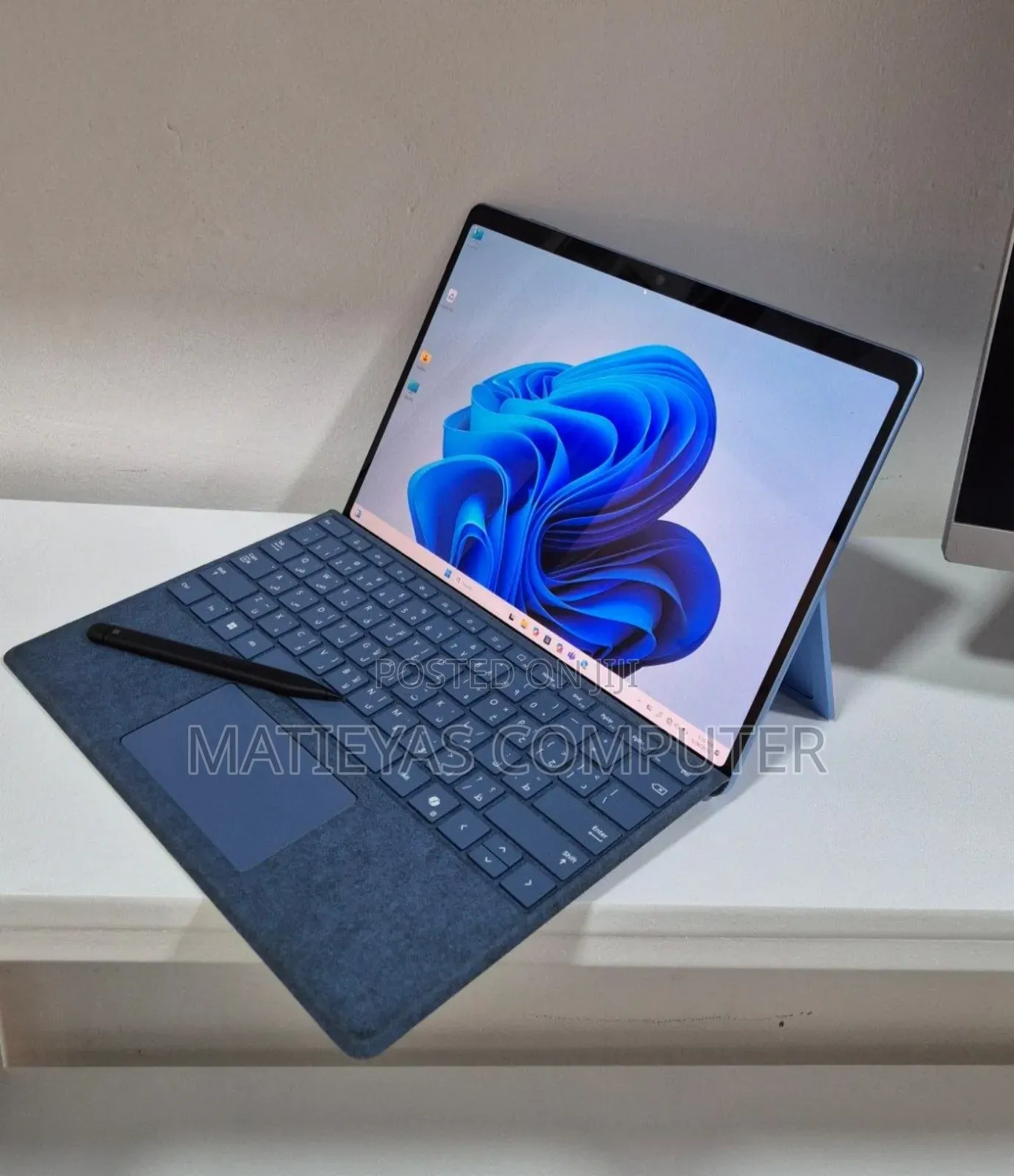 New Laptop Microsoft Surface 16GB SSD 512GB