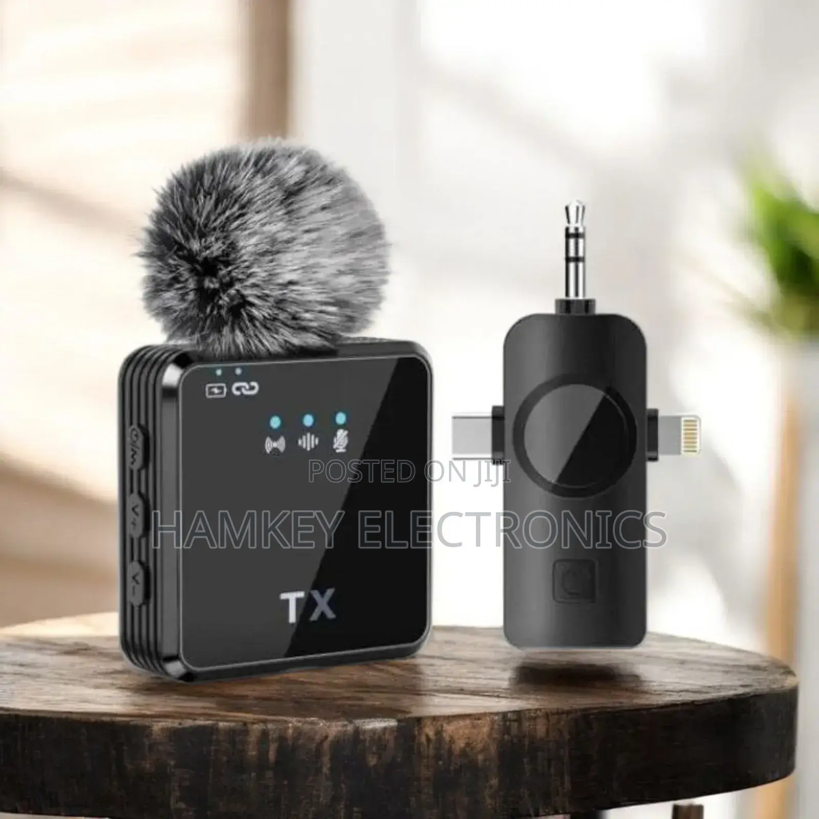 F11-2 Wireless Lavalier Microphone